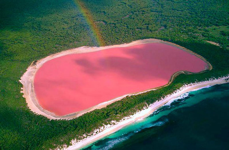 Weird Landmarks You'll Want to Visit - Lake Hillier, Australia